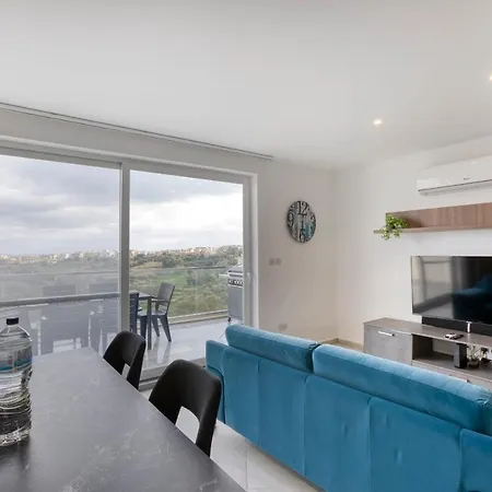 Apartment Stunning With Pool-hosted By Sweetstay Xagħra